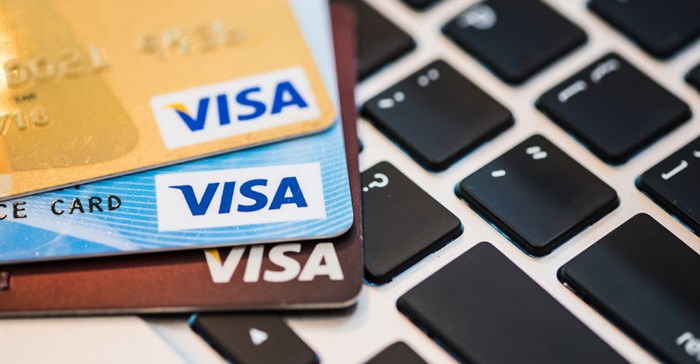 (c) Worawee Meepian -