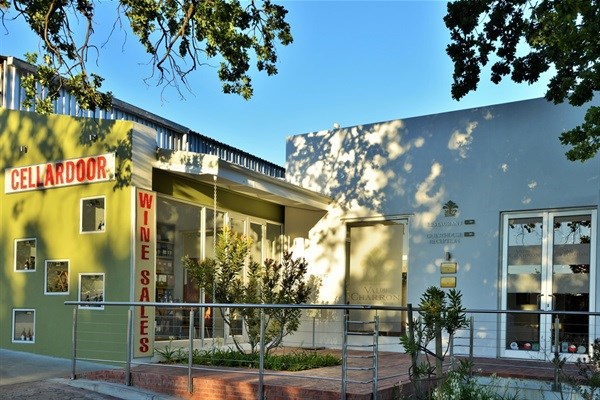 Cellardoor wine sales, just outside the Local Grill at Val du Charron.
