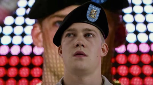 The grotesque fantasy of hero worship