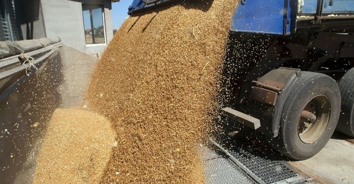 Why farmers should hedge their prices