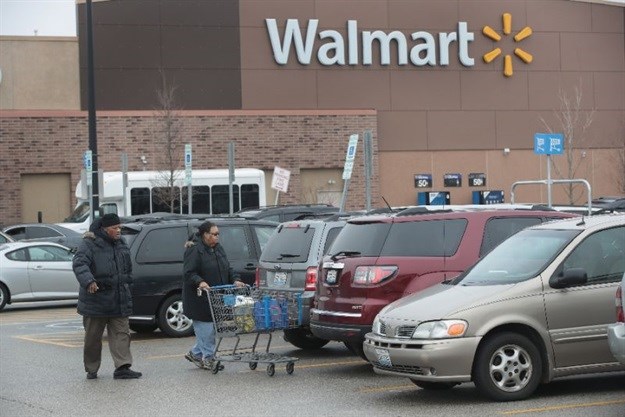 Walmart's new cuts will affect employees in the international division, its technology services division and in its Sam's Club business ()