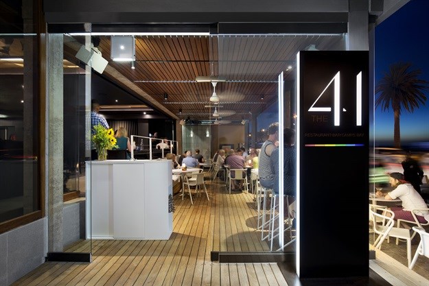 Scenic Camps Bay restaurant node fosters sensory experience