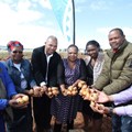 From left to right: Farmer Mlungisi Ndobeni, Chief Nobandla Makaula, OR Tambo District Municipality officials Jackson Sabona and Andiswa Dunywa, Potato South Africa Transformation Manager Nomvula Xaba, Kei Fresh Produce Marker acting operations manager Melinkqubo Ndabokutya and ECDC’s acting Imvaba Co-operatives Fund Manager Simphiwe Ntshweni.