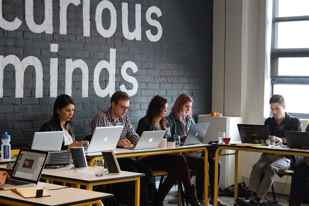 A Millennial fly on the wall