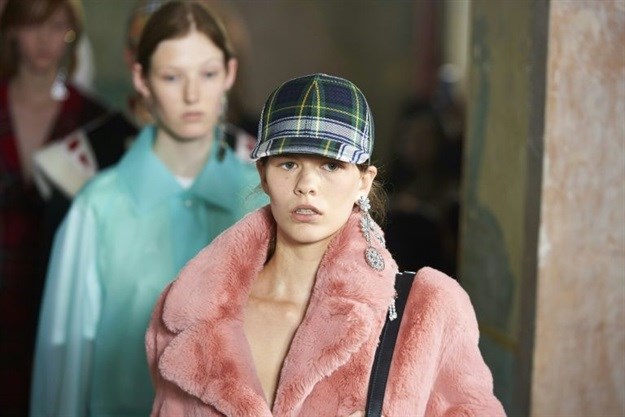 Burberry shares dive on strategy overhaul