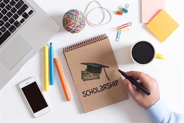 Applications for FirstRand FNB Fund Oxford Education scholarship open soon