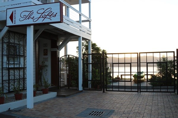 Eat, shop, play in Knysna