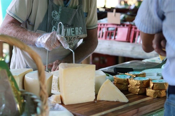 Eat, shop, play in Knysna