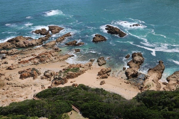 Eat, shop, play in Knysna