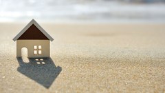 Further housing market weakness noted in Q4 2017 survey, but this may change soon