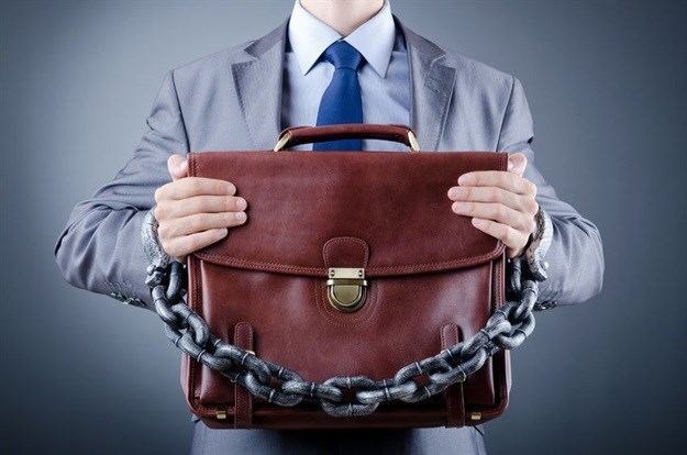 Can you restrain without a restraint?