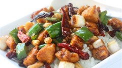 App delivery boom shakes up China food sector