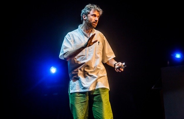 British designer, Thomas Heatherwick, on the Design Indaba 2018 stage. © Design Indaba.