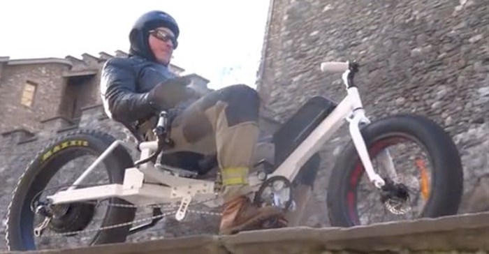 The Joystickbike ditches the handlebars in favor of a joystick (Credit: Joystickbike)