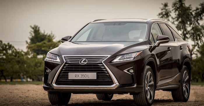 Lexus RX 350L: Glamour and glitz for seven sophisticates