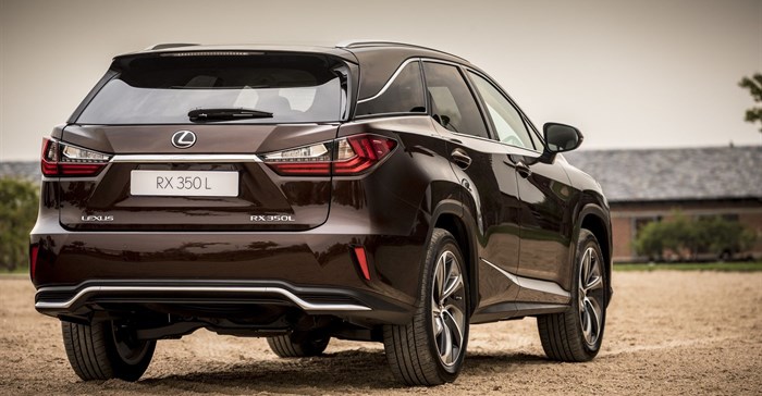 Lexus RX 350L: Glamour and glitz for seven sophisticates