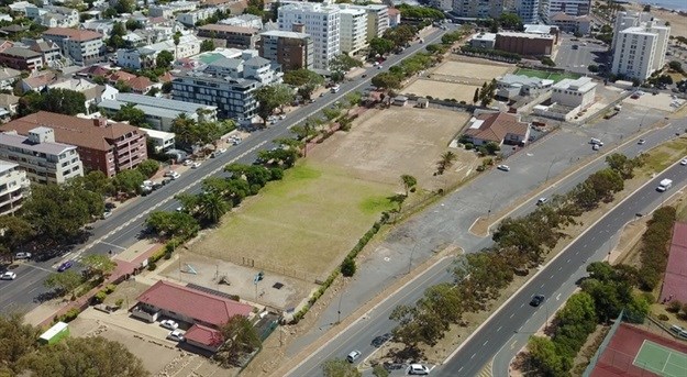 The author argues that bowling greens such as these in Green Point could be used for affordable housing. Photo courtesy of Ndifuna Ukwazi