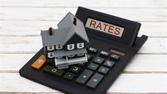 Is it wise to take out a 100% bond while interest rates are low?