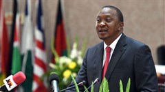 Kenyan president receives 2018 African Road Builders award