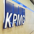 KPMG to cut 400 jobs in salvage operation