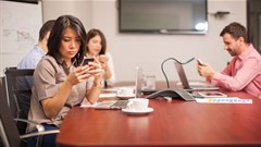 Overcoming perceptual vigilance and harnessing disruption to capture attention