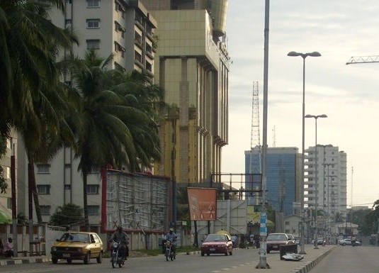 Contimm at English Wikipedia via .