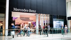 Mercedes-Benz pop-up shop. Image source: Mercedes-Benz press