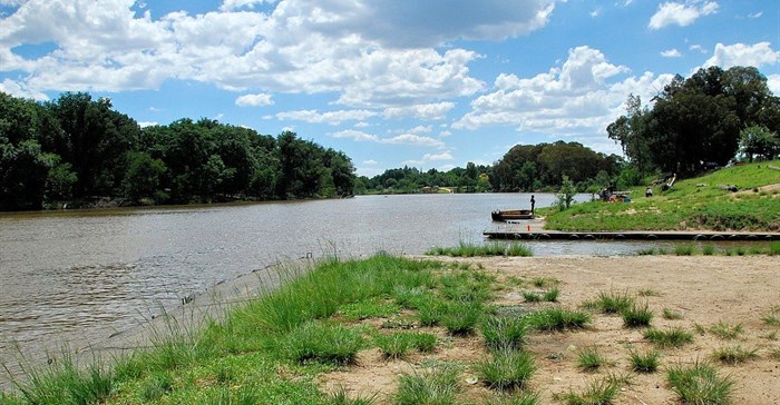 Vaal River. By Ossewa, CC BY-SA 4.0,