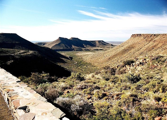 Moongateclimber via  - Karoo National Park
