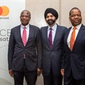 [Left to Right] Professor Mthuli Ncube, Zimbabwe’s Minister of Finance and Economic Development; Ajay Banga, President and CEO, Mastercard and Dr John Mangudya, Governor of the Reserve Bank of Zimbabwe.