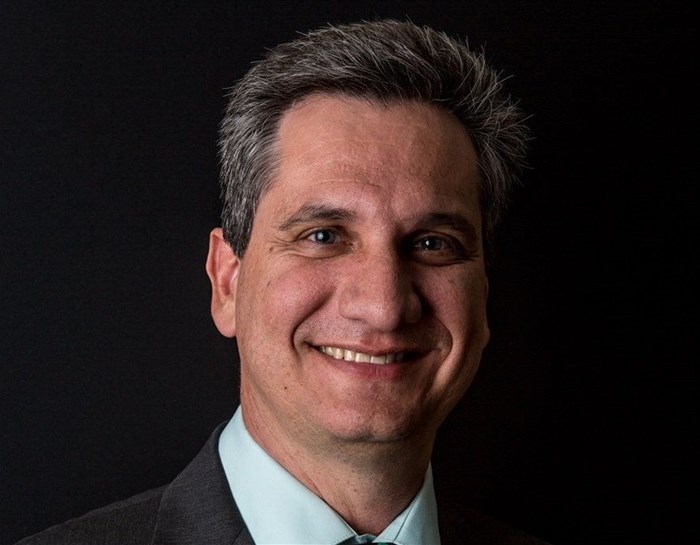 Laurence Smith, executive at Graphic Image Technologies