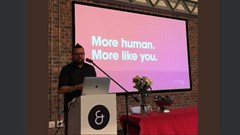 Mark Tomlinson of Hellocomputer, presenting at the Red & Yellow School's #DigitalAgencyShowcase. Image via Red & Yellow School .