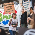 More than 40 people, individuals and representatives of various organisations – 350africa.org, Fossil free for South Africa, Project 90 by 2030, Green Anglicans among others – picketed at the Energy Week Gas summit at the Westin Hotel in Cape Town on Tuesday morning. Photo: Yann Macherez
