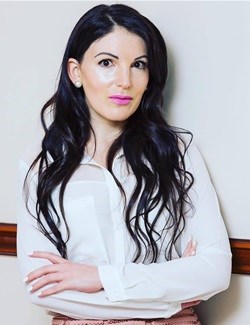 Daniella Shapiro, Oolala Collection Club.