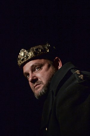 Alan-Committie in Richard III - photo by Maggie Gericke