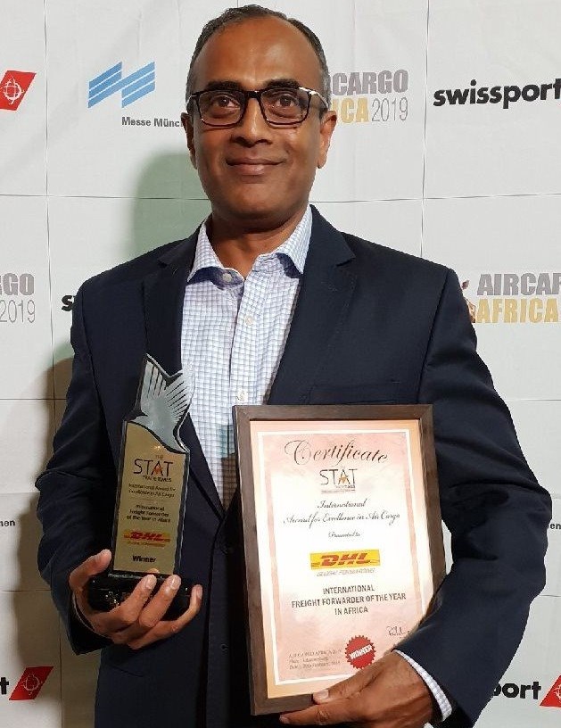 Ivin-George, VP of Airfreight and Customs Brokerage at DHL Global Forwarding MEA, receiving the award.