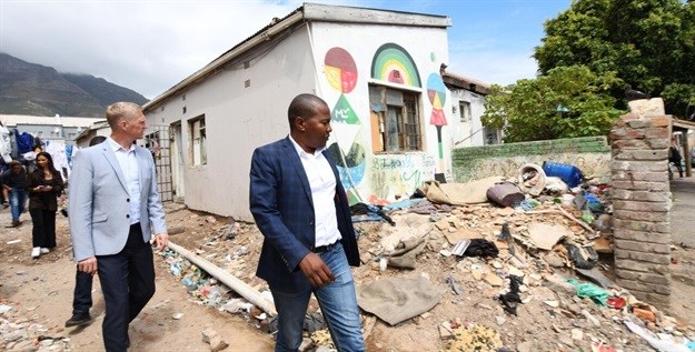 Have your say on Problem Building By-law