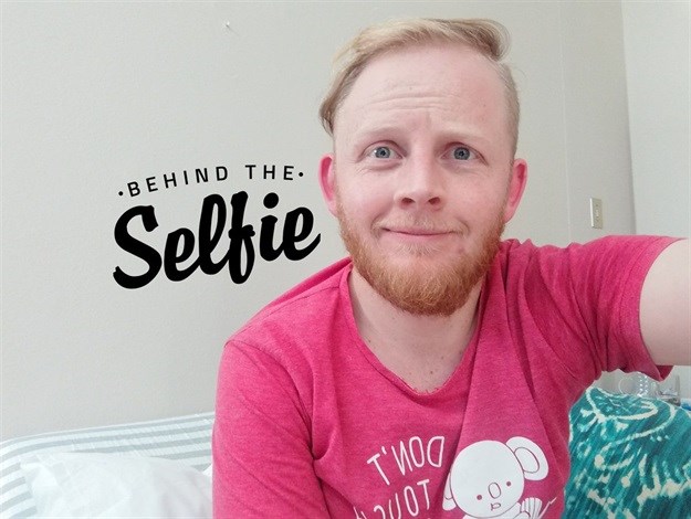 De Lange says, “"I'm not great at selfies but look, I have a t-shirt from Rob van Vuuren's 'What What' show."