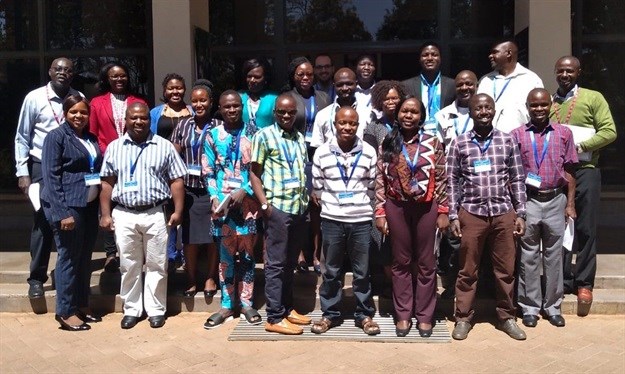 350 African researchers to benefit from training in how to tackle crop disease