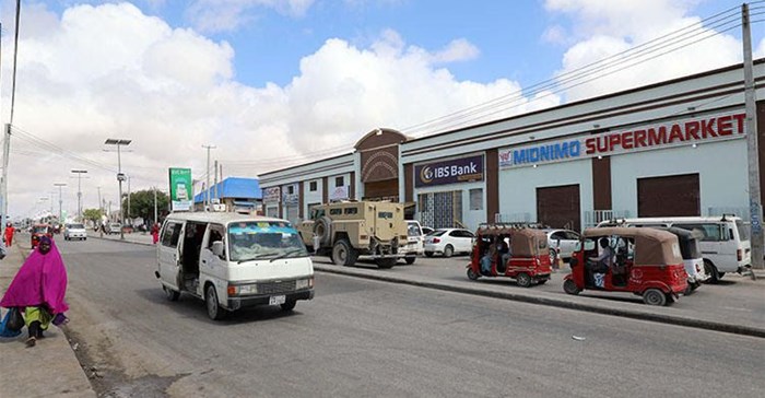 Traffic flows in Mogadishu's Hodan district in 2018. On March 30, 2019 armed men raided the offices of Somalia's Universal TV station. Credit: CPJ/Reuters/Feisal Omar.