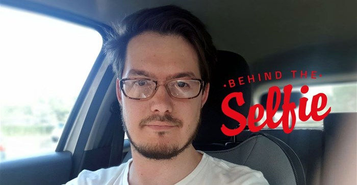 Nieman's caption: “Am I doing this right?”