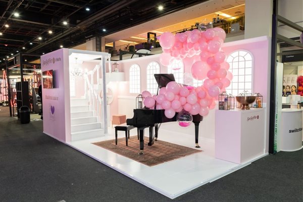 Sta Sof Fro expo stand at beauty revolution expo