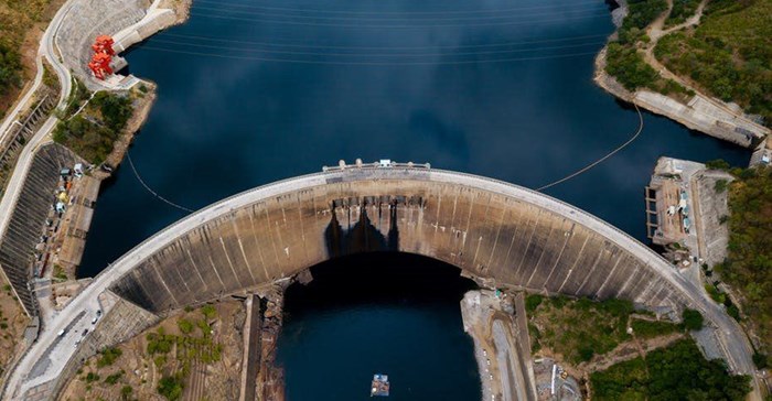 Aerial view of Kariba dam. Dmitriy Kandinskiy/Shutterstock