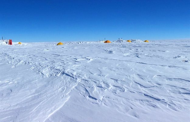 Field camp on the East Antarctic ice sheet. Nerilie Abram