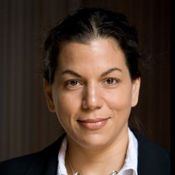 Top digital strategist to show Wine & Food Conference delegates how to up their communication game at zero cost