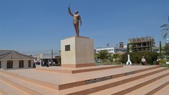 The statue of founding president Mwalimu Julius Nyerere in Tanzania’s political capital Dodoma. Credit: WikiCommons.
