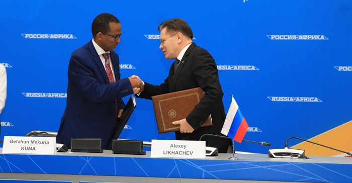 Minister of Innovation and Technology of the Federal Democratic Republic of Ethiopia, Getahun Mekuria Kuma.and Rosatom Director General Alexey Likhachev,