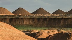 Mining in a circular economy meets stumbling blocks