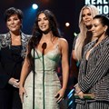 The cast of Keeping Up With the Kardashians picking up the Reality Show of 2019 People's Choice Award. Image credit: Christopher Polk/E! Entertainment/NBCU Photo Bank.