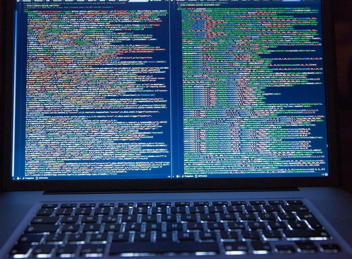 Photo by Markus Spiske from